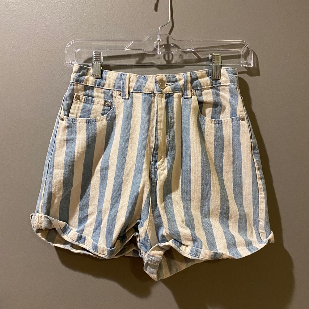 Boutique jean shorts